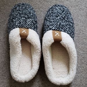 Ultra Ideas slippers